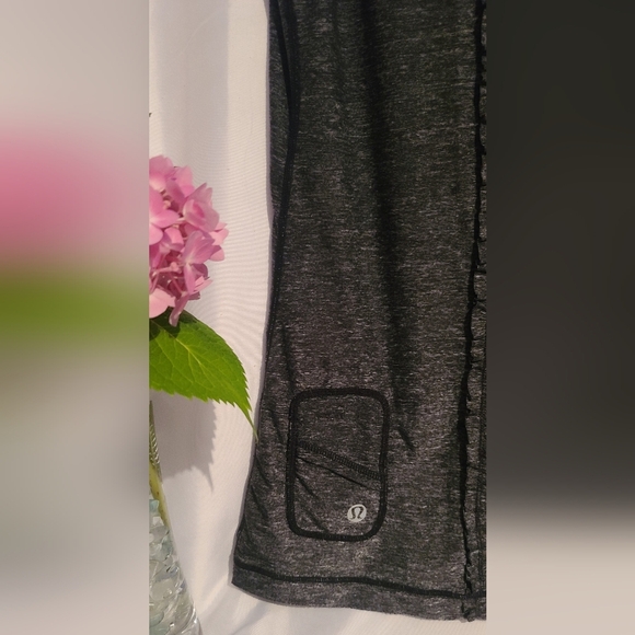 🍋 Lululemon Charcoal Gray Ruffle Cool Sleeveless Athletic Tank Size 8 - Picture 6 of 9